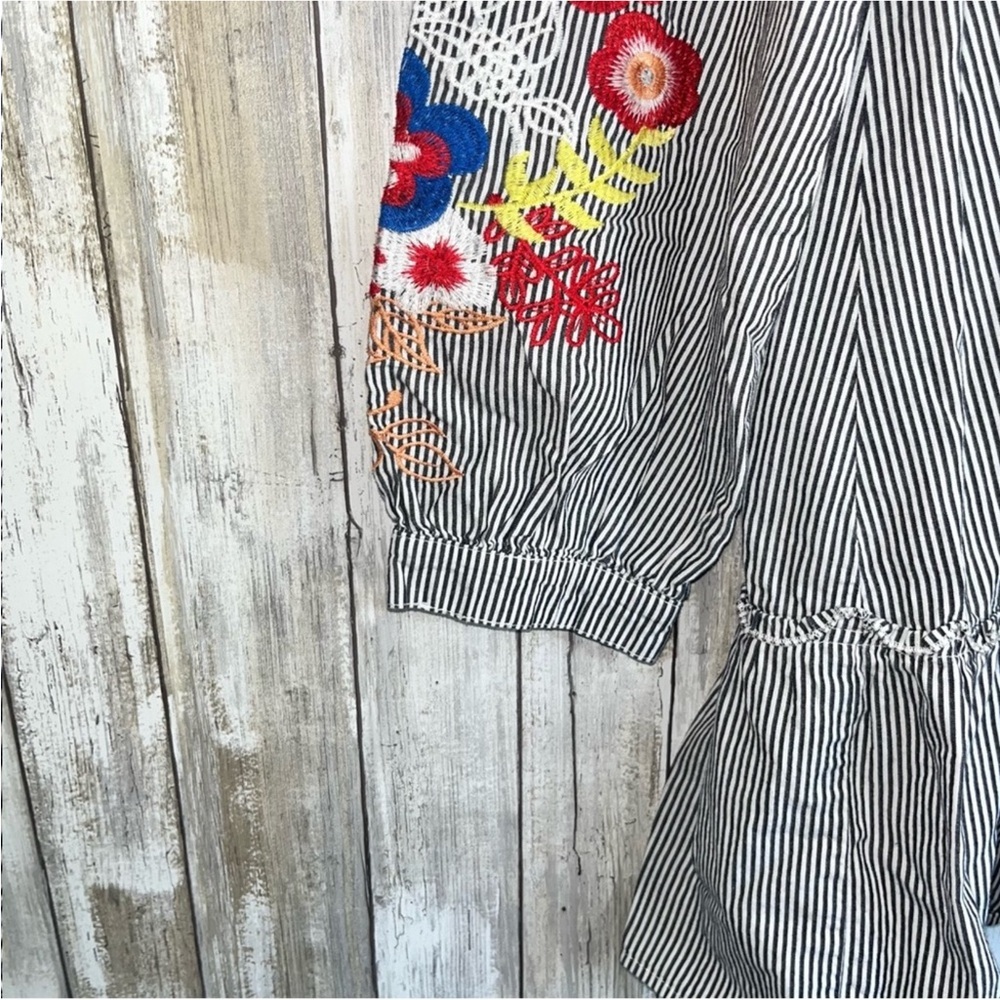 Jodifl Stripe Embroidered Sleeve Tunic - Picture 3 of 4
